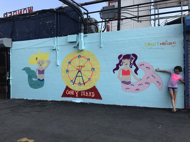 “Coney Wonders” – Deno’s Wonder Wheel, Coney Island (Julho de 2017, 9 anos) - Reprodução Follow the Colours 